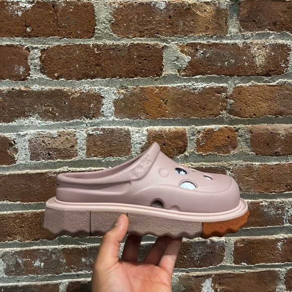 Off-White Shoes - Off-White Spongesole Meteor Slipper